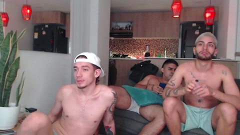 fratguysonline  24-02-2023